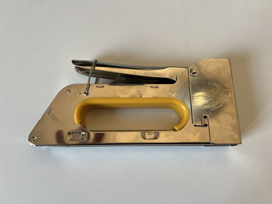 Pistol de capsat R23-1008F (tacker) capse nr 13/4-6-8mm