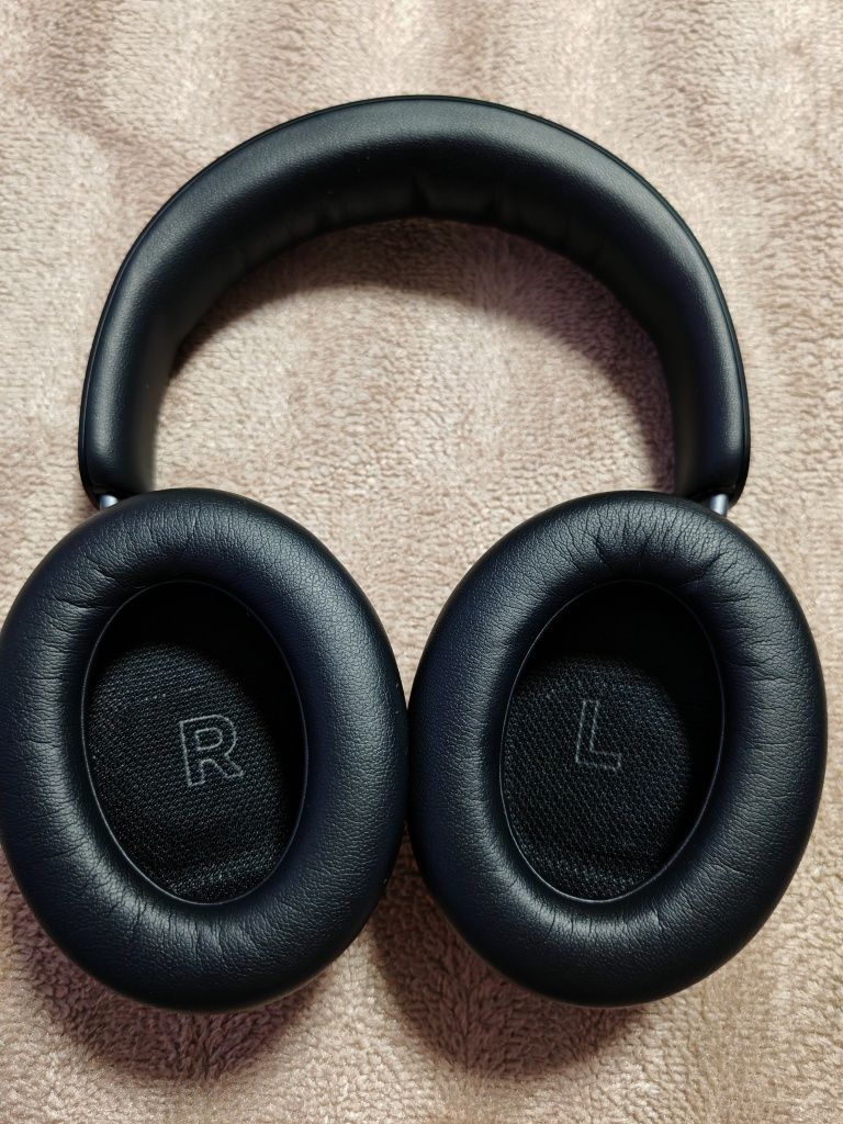 Vând Căști Bose quietcomfort ultra noi.