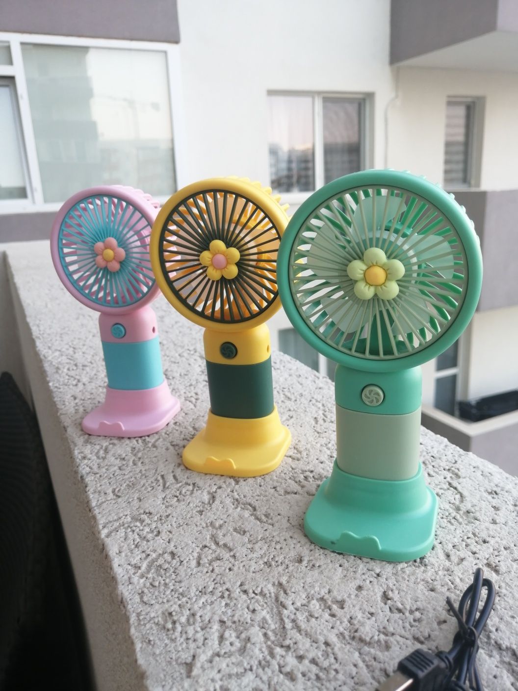 Set de 3 ventilatoare cu acumulator portabile pentru drumetii
