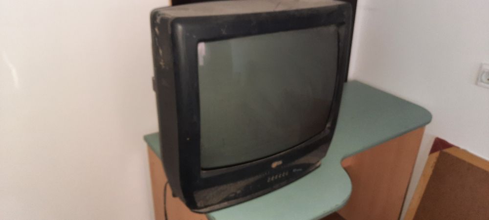 Продам телевизор LG