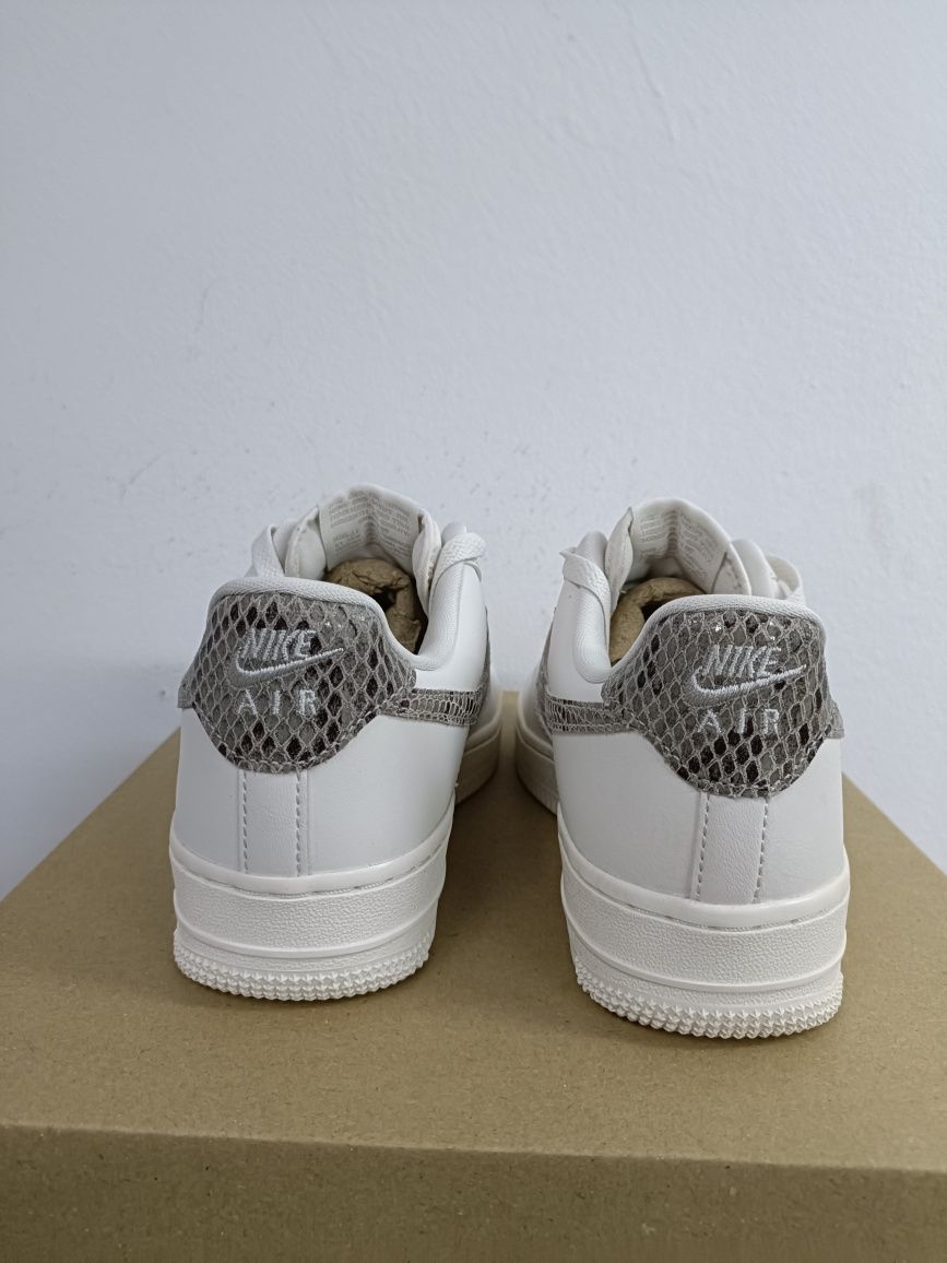 Nike Air Force 1 Low '07 Snakeskin номер 38