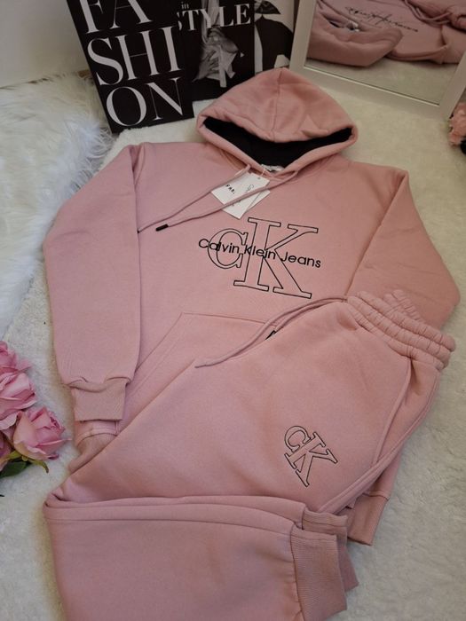 CalvinKlein ватиран екип