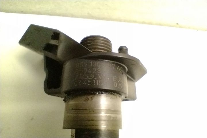 Injector 059130277 / 059130277AC Audi A8 D3/4E (facelift) seria