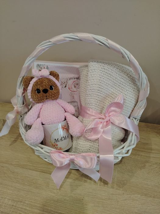 Подарък за изписване на бебе, подарък за новородено, подарък за погача