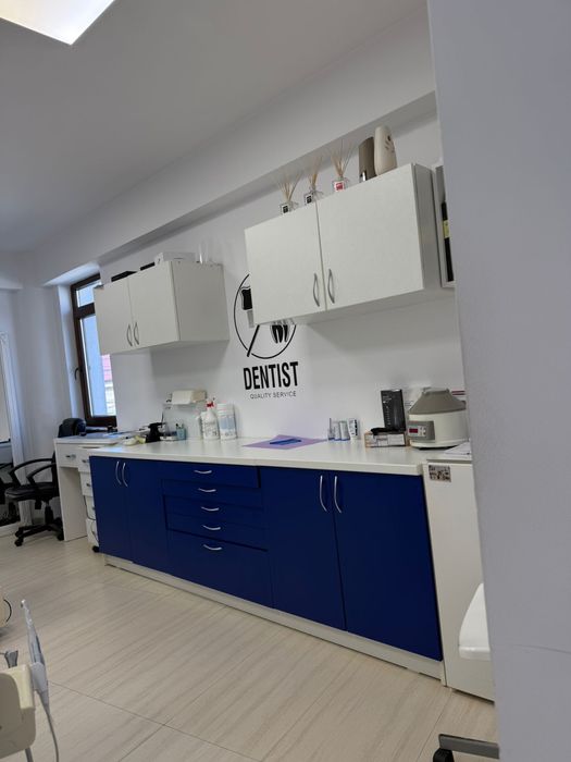 Se vinde cabinet stomatologic complet echipat!