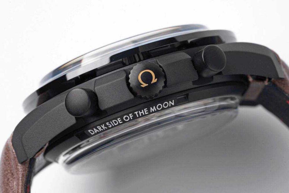 omega speedmaster darkside of the moon