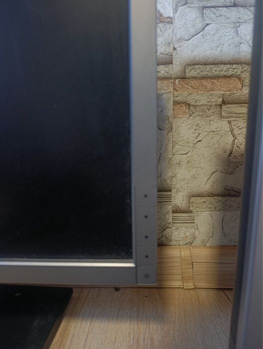Монитор Dell2210 f 75hz