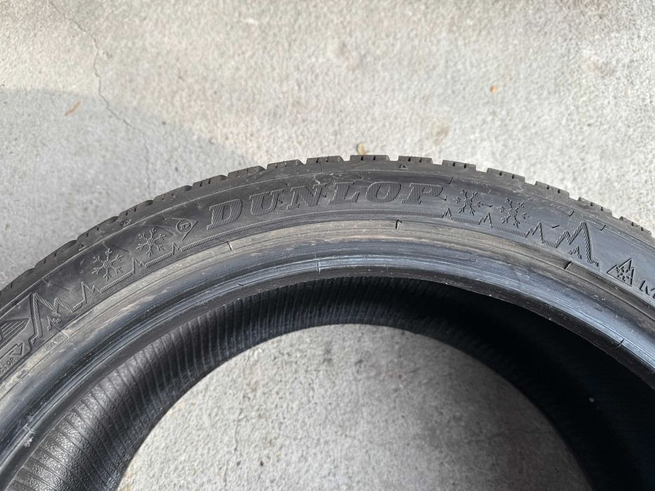 Vand anvelope Dunlop Run Flat iarna 245 40 19