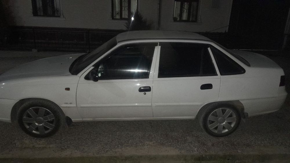 Продается Нексия 2