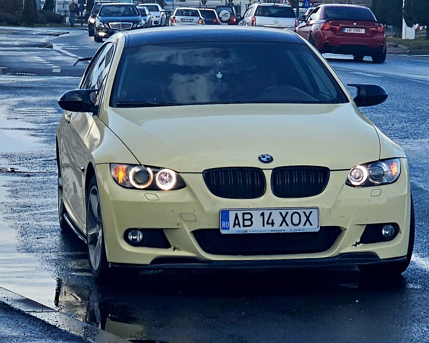 Vând BMW e92 2.0i
