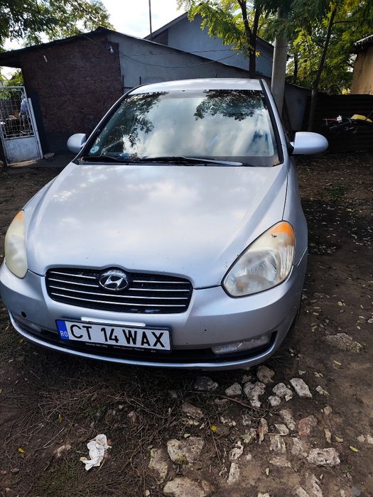 Vând Hyundai accent