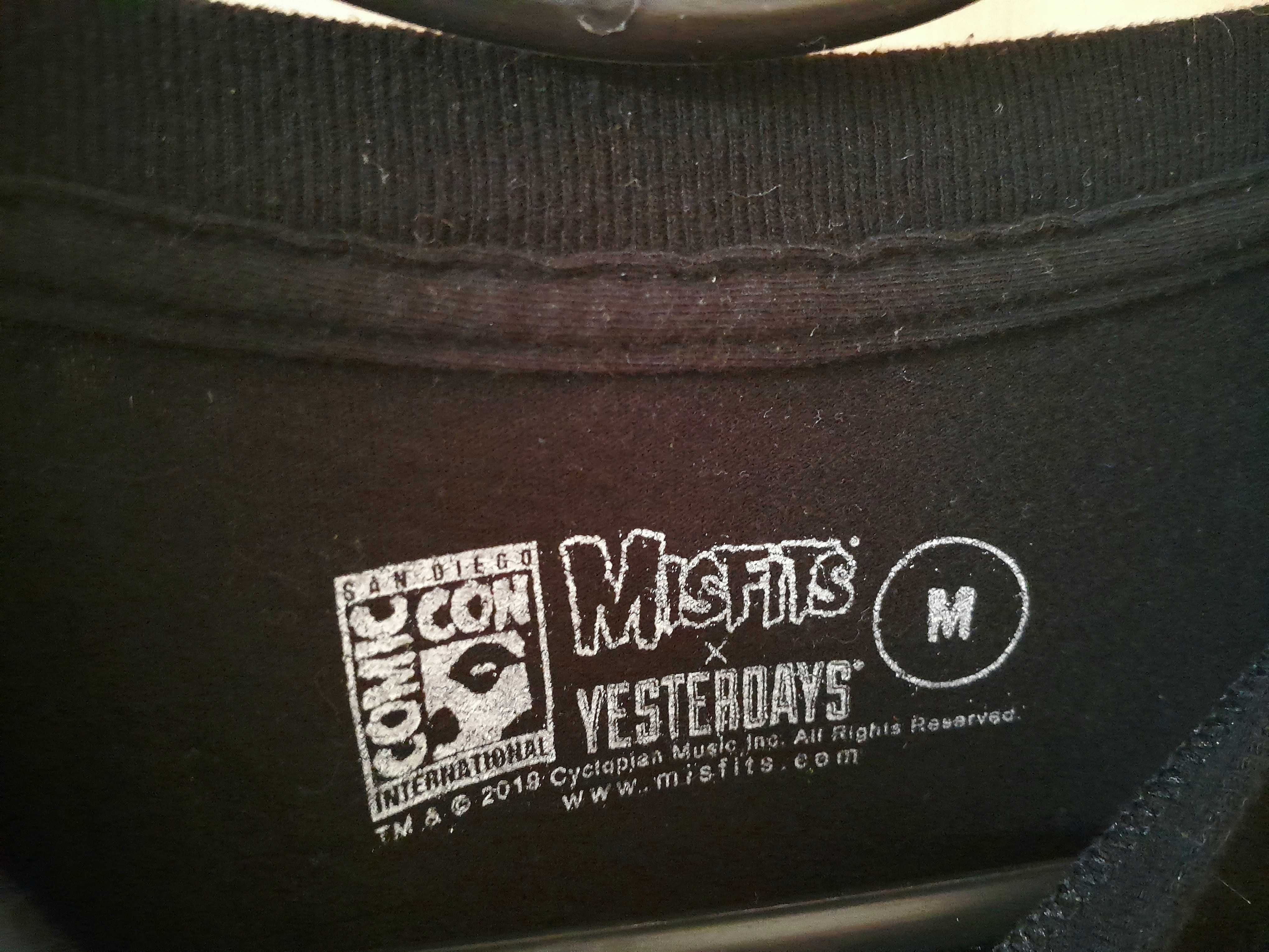 Продавам метъл тениска Comic Con Misfits Super Fiend