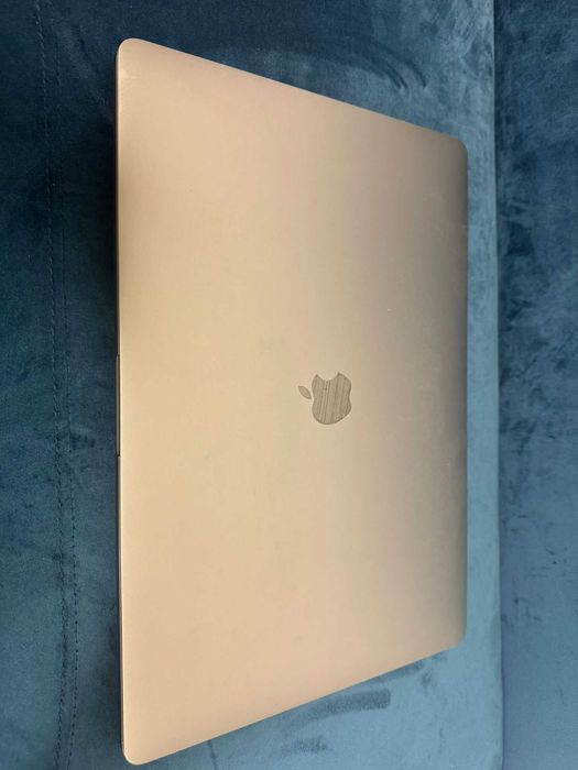 Macbook pro intel i7, 16inch