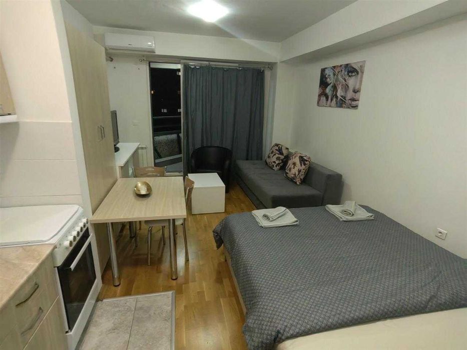 Дава се под наем Двустаен апартамент в Бургас, Зорница - 57 кв.м за 178.5 € - Снимка #2