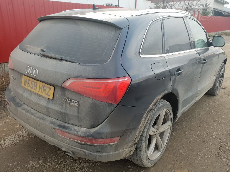 Dezmembrez Audi q5 4x4 2008 motor 3.0tdi 176kw 240cp CCWA cutie de viteze automata 7g tronic usa portiera stanga dreapta fata spate etrier fuzeta planetara bara capota dezmembrări a4 b8 a5 q7