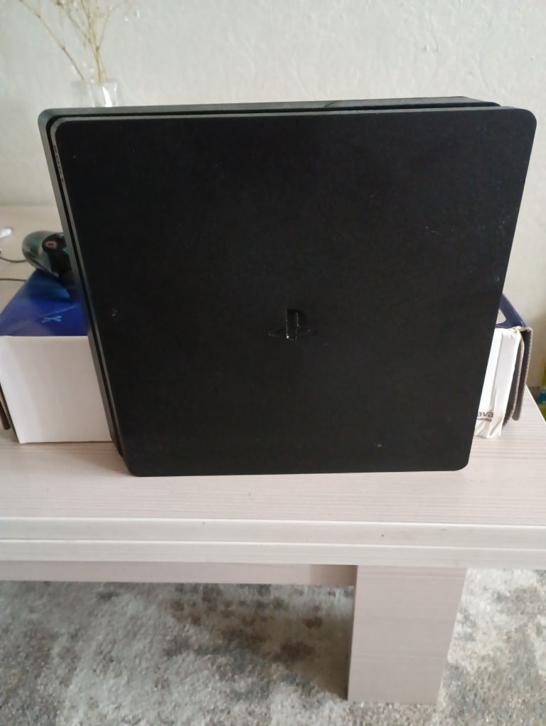 Sony playstation 4slim