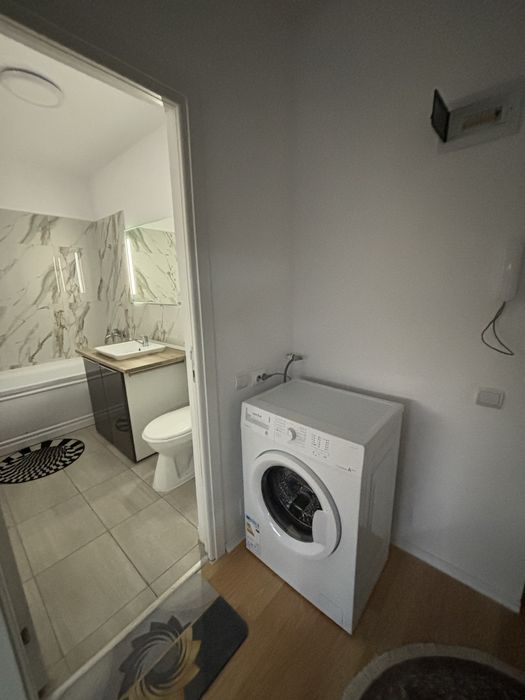 Dau în chirie apartament în Florești