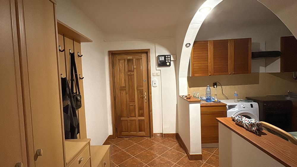 inchiriez apartament 53 mp zona gheorgheni la 2 statii de centru