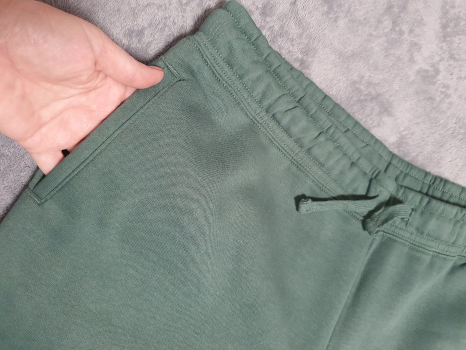 Pantaloni noi Primark