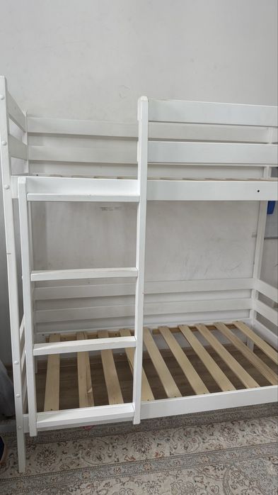 Двухярусная  кровать