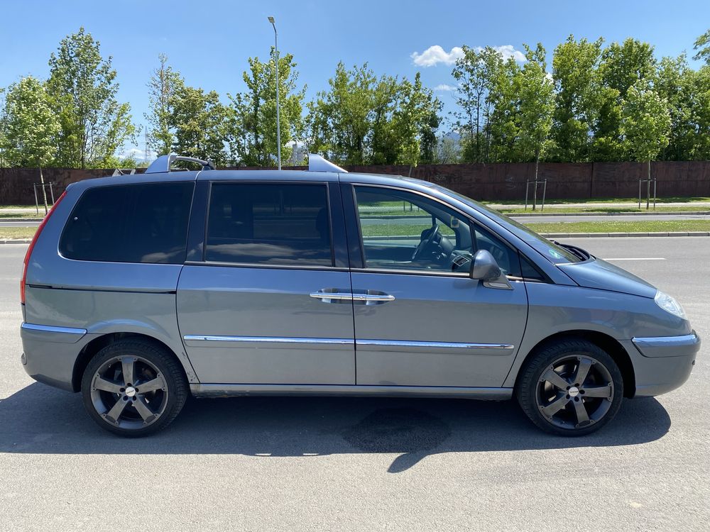 Citroen C8. Exclusive