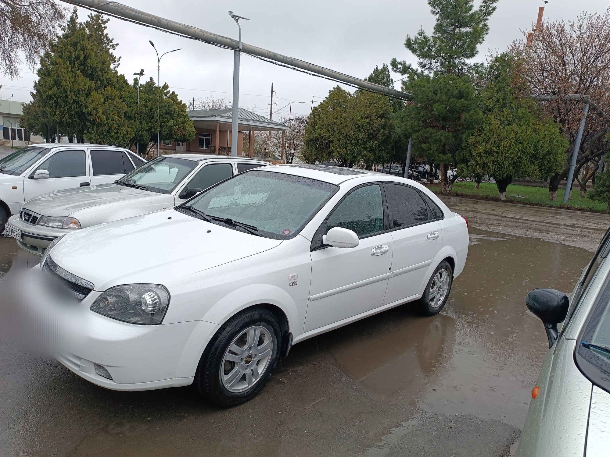 Продается Ласетти 1.8, 3-ая позиция. Автомат