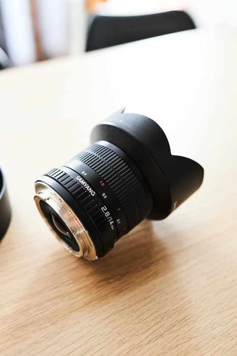 Obiectiv MF Samyang 14mm F2.8 pentru Canon