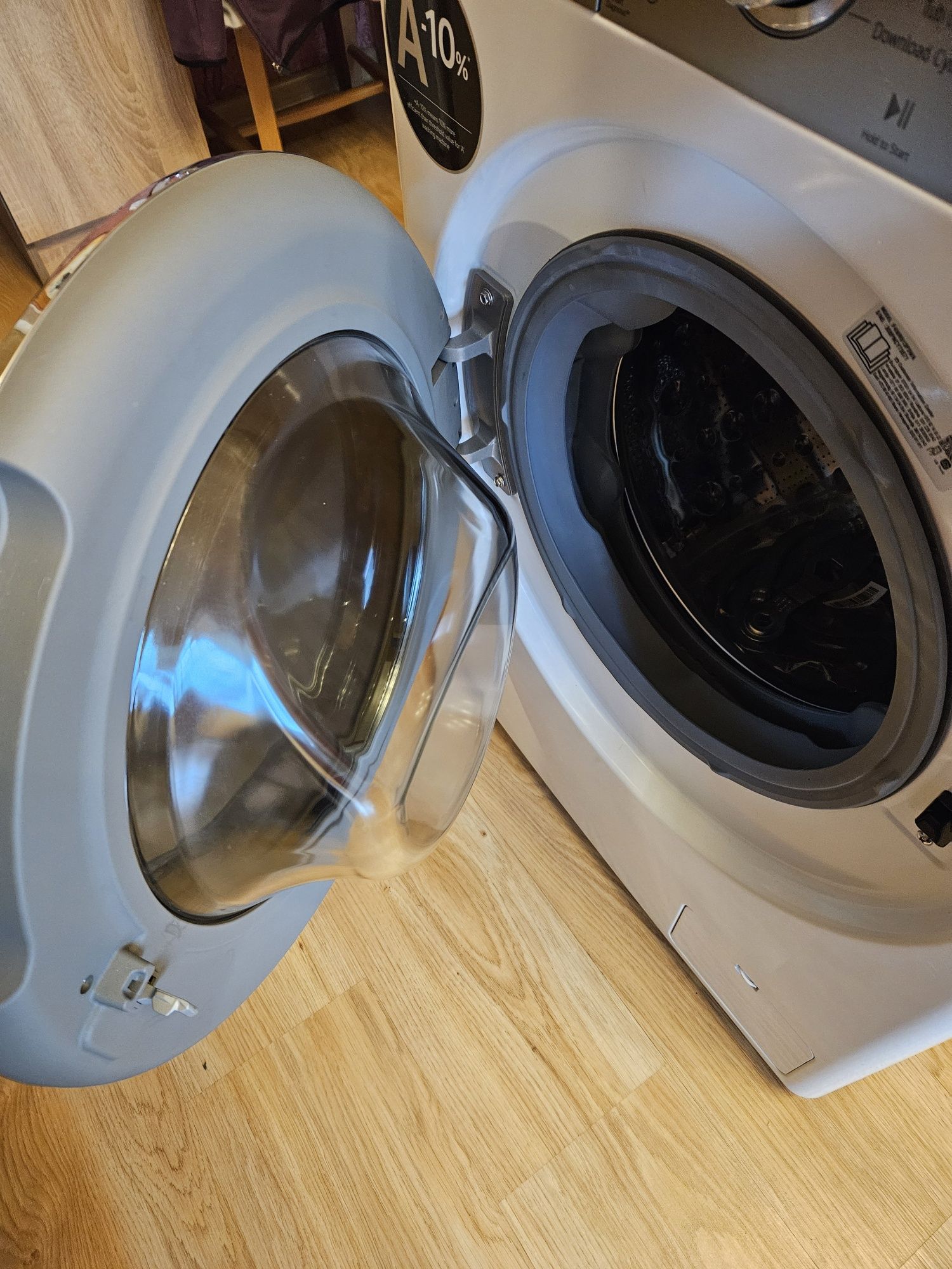 ПЕРАЛНЯ LG 13 kg Чисто Нова !!!
