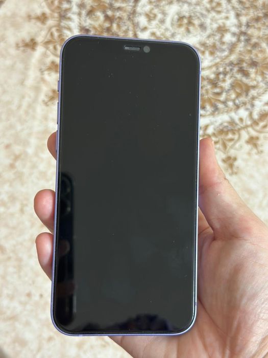 Продам айфон 12