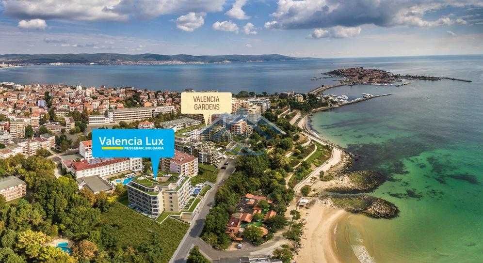 Нов тристаен на първа линия море