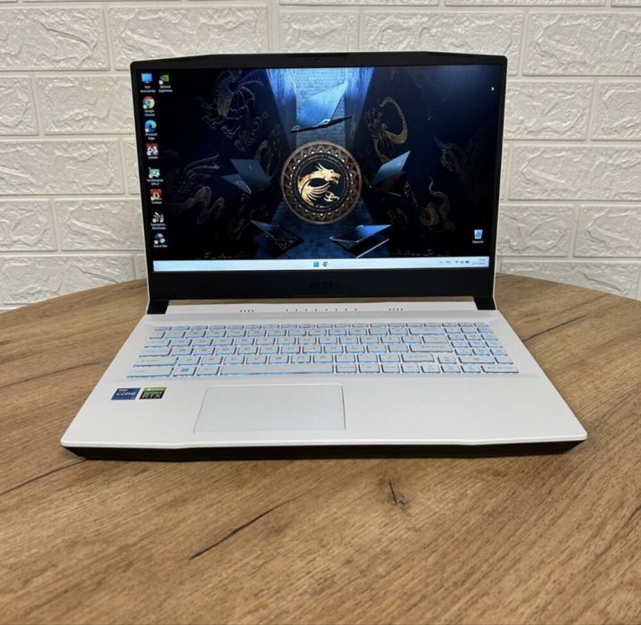 Игровой ноутбук Msi i7-11800H/RTX3050ti/144hz/озу 16гб