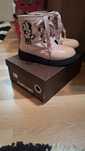 Vand ghetute roz fetite mar.28 MINNIE