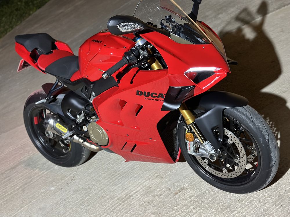 Ducati Panigale V4S 2023