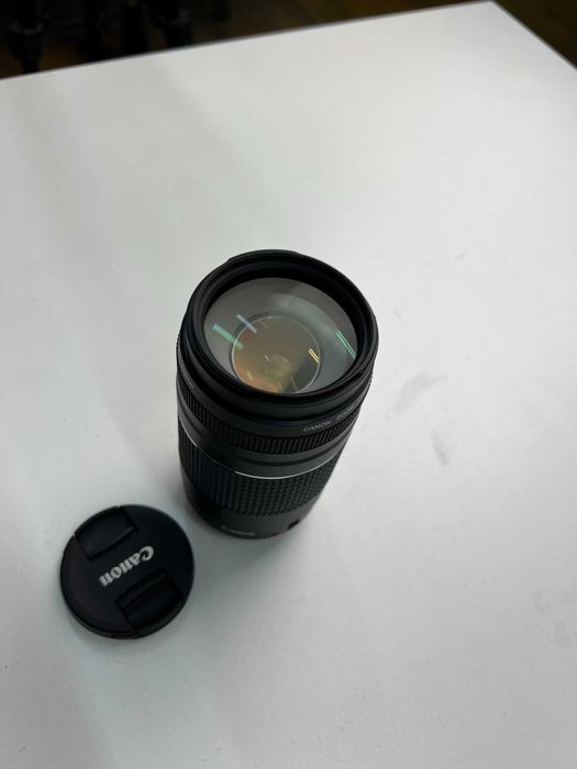 Obiectiv canon zoom lens ef 75-300mm 1 4-5.6 III