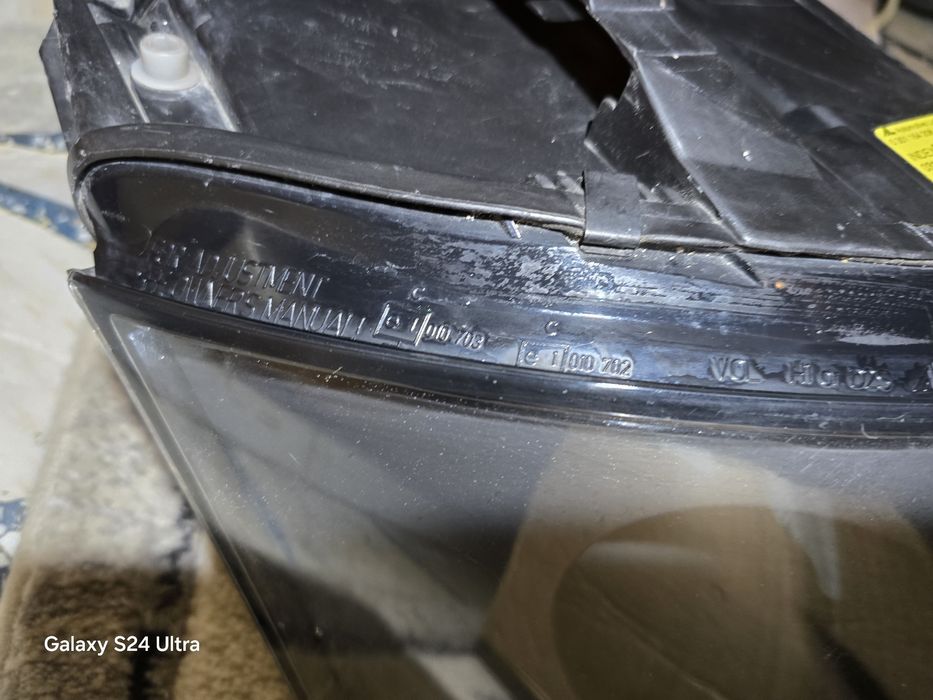 Десен фар за ауди тт