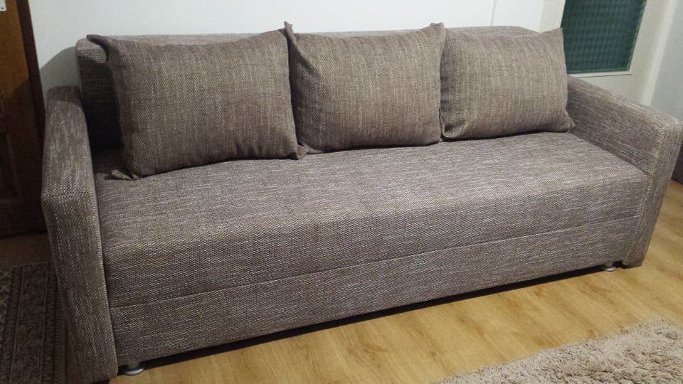 Canapea extensibila 3 locuri cu lada de depozitare Cappucino Ikea NOU