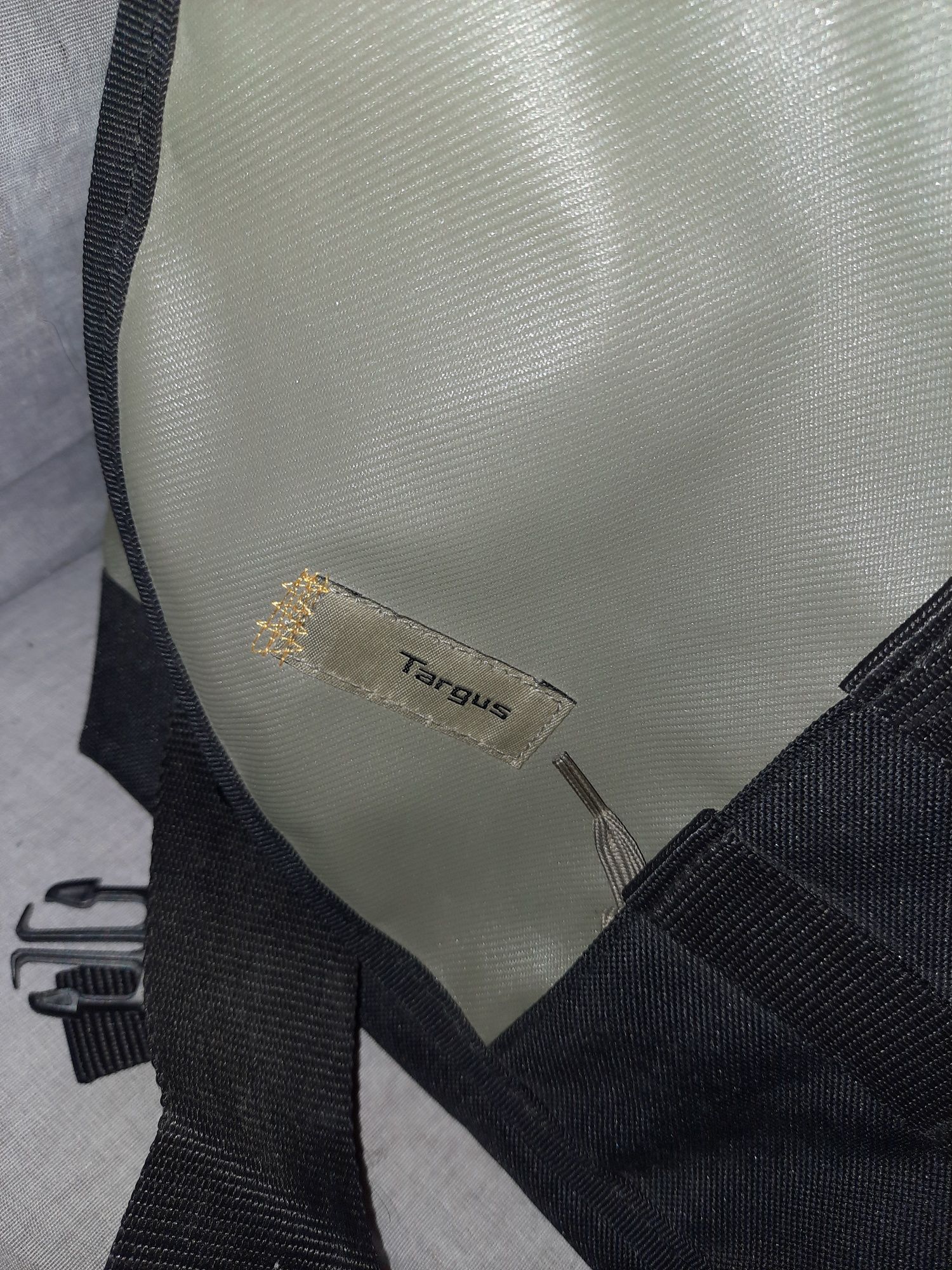 Geanta laptop tip poștaș/Targus messenger laptop bag