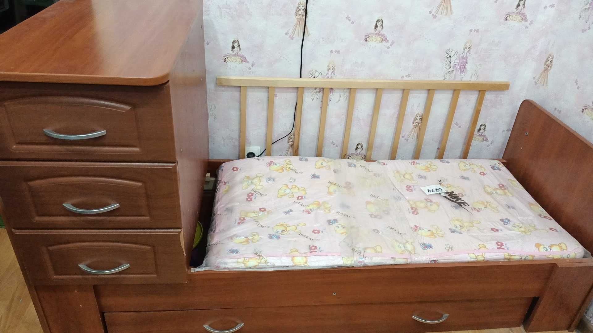 Продам кровать трансформер