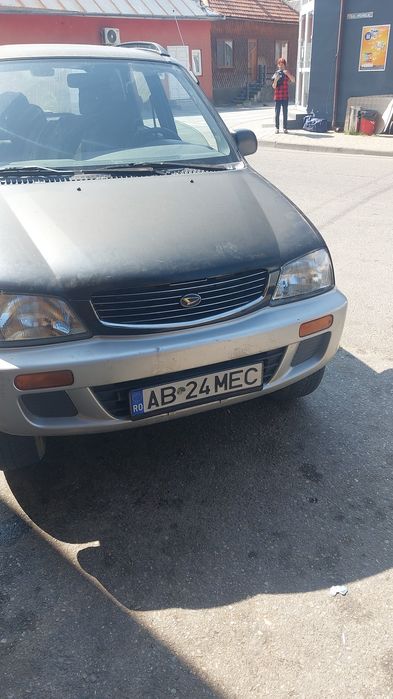 Vând mașină Daihastru terios