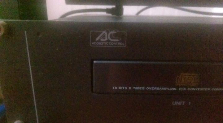 Acoustic Control Dual CD Player CDJ-26 cu Rack , are toate cablurile