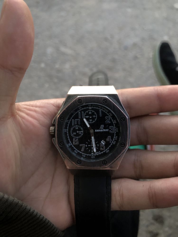 Audemars Piguet часы в отличном состояние