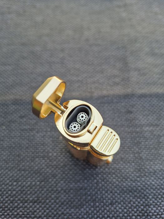 Стилна запалка за пури с лого и подарък резачка в подаръчна кутия