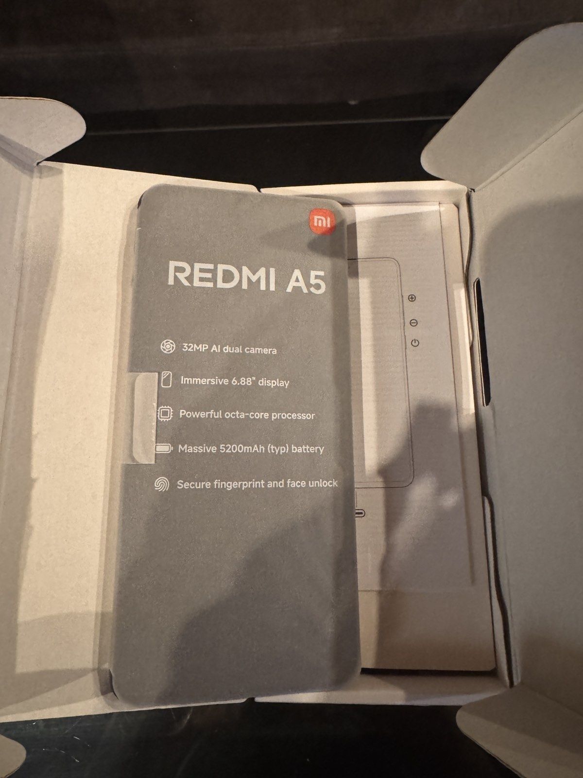 Чисто нов Redmi A5 телефон