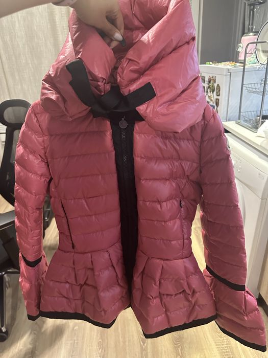 Яке Moncler Racquet Padded Jacket цвят сьомга