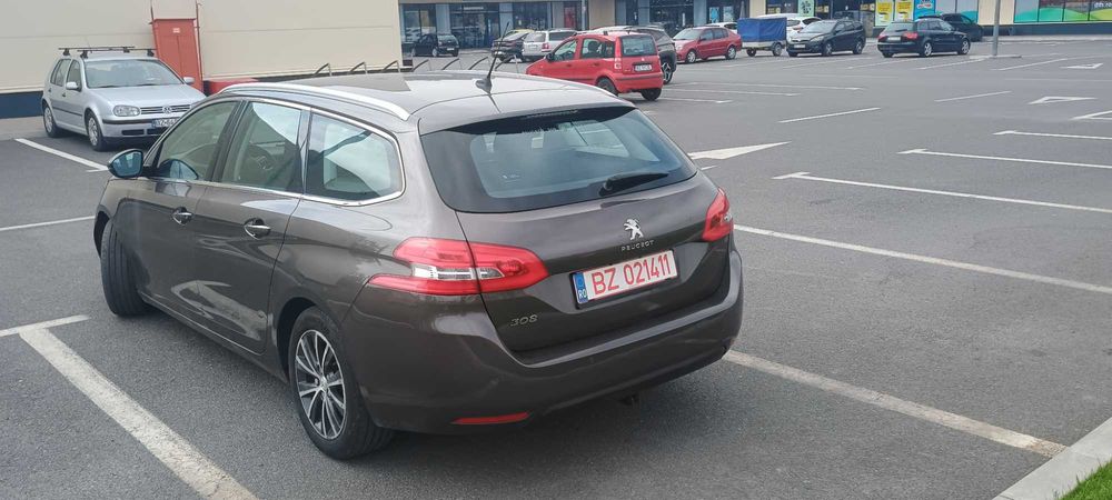 Peugeot 308, 1.2 benzina, 130 cp.