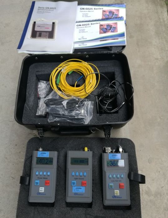 Vînd sculele de lucru