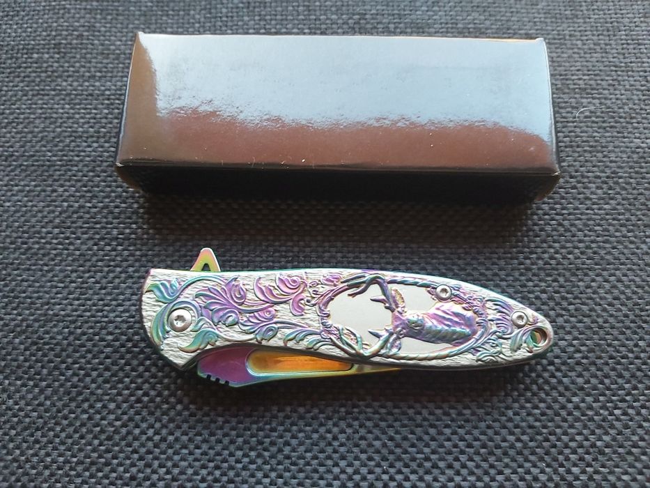 Джобен сгъваем нож с гравирана дръжка елен,2952