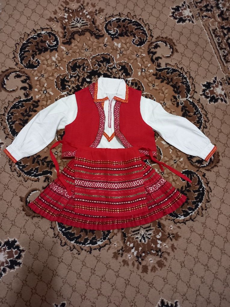 Детска  народна носия