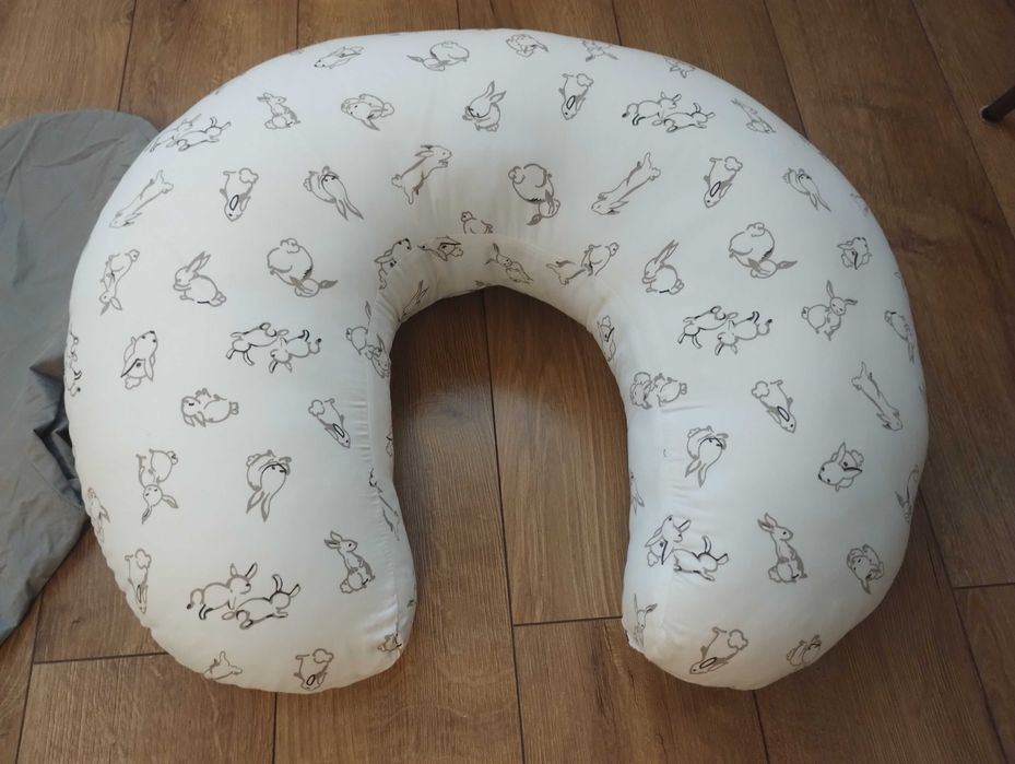 Perna alaptare IKEA cu husa extra detașabilă