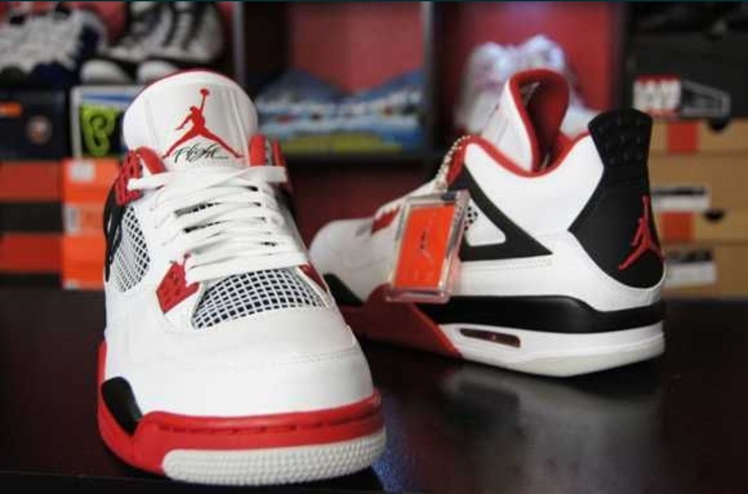 Jordan 4 fire red